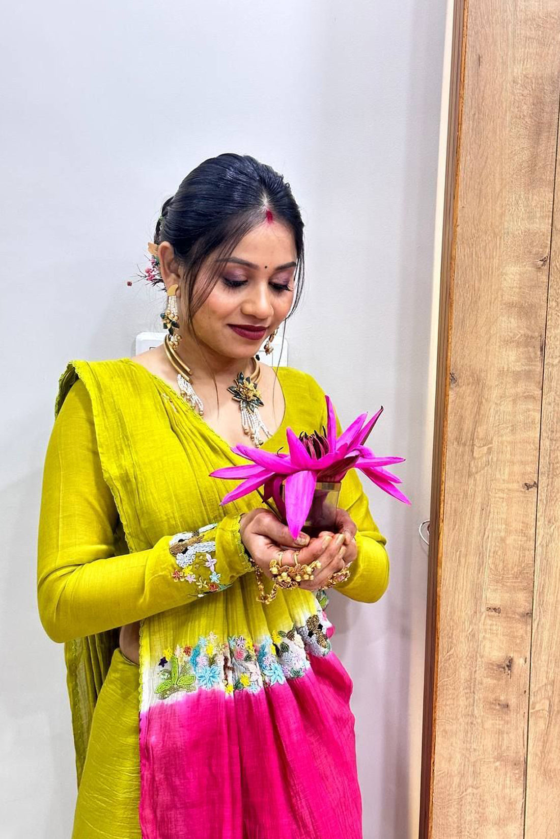 Double Shaded Thread Saree