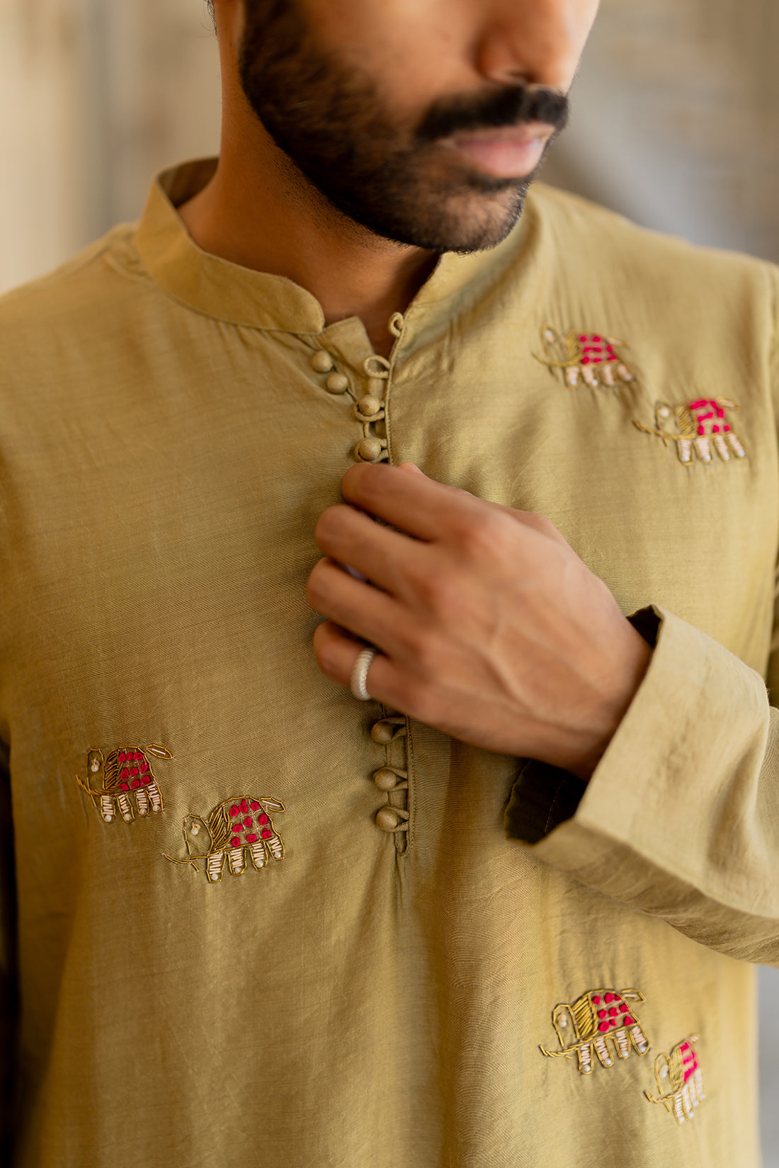 GAJAH KURTA